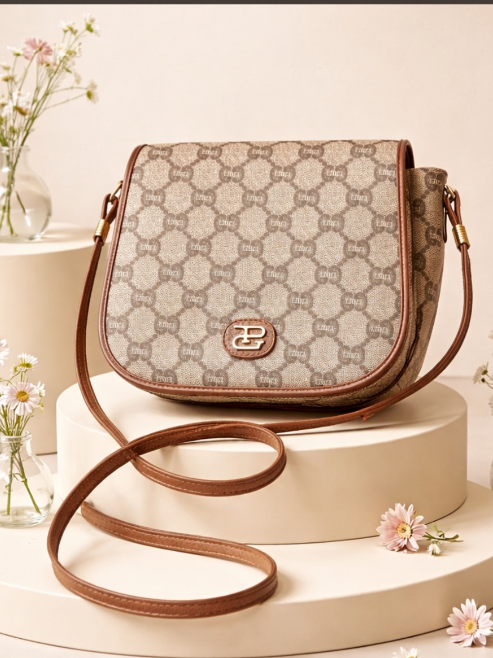 ✋🛑PRICE DROP✋🛑Authentic Gucci Plus Shoulder /Crossbody Bag.